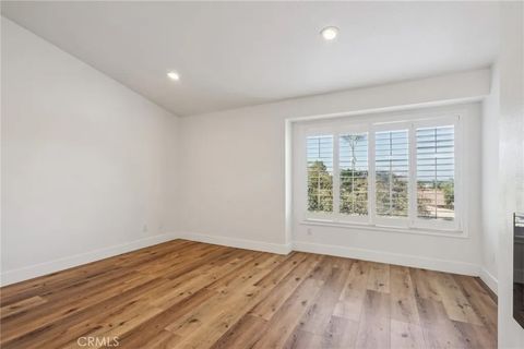 Tiny photo for 10691 Orchard View Lane, Riverside, CA 92503 (MLS # IG25231437)