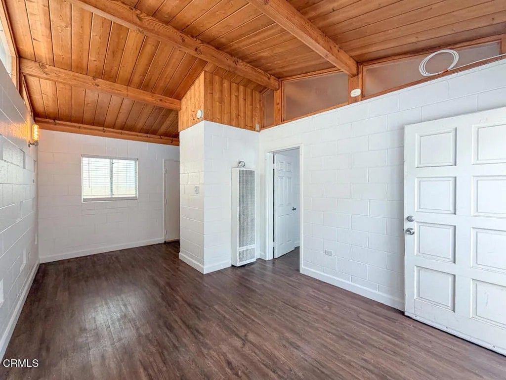 Photo of 313 Highland Drive, Oxnard, CA 93035 (MLS # V1-34342)