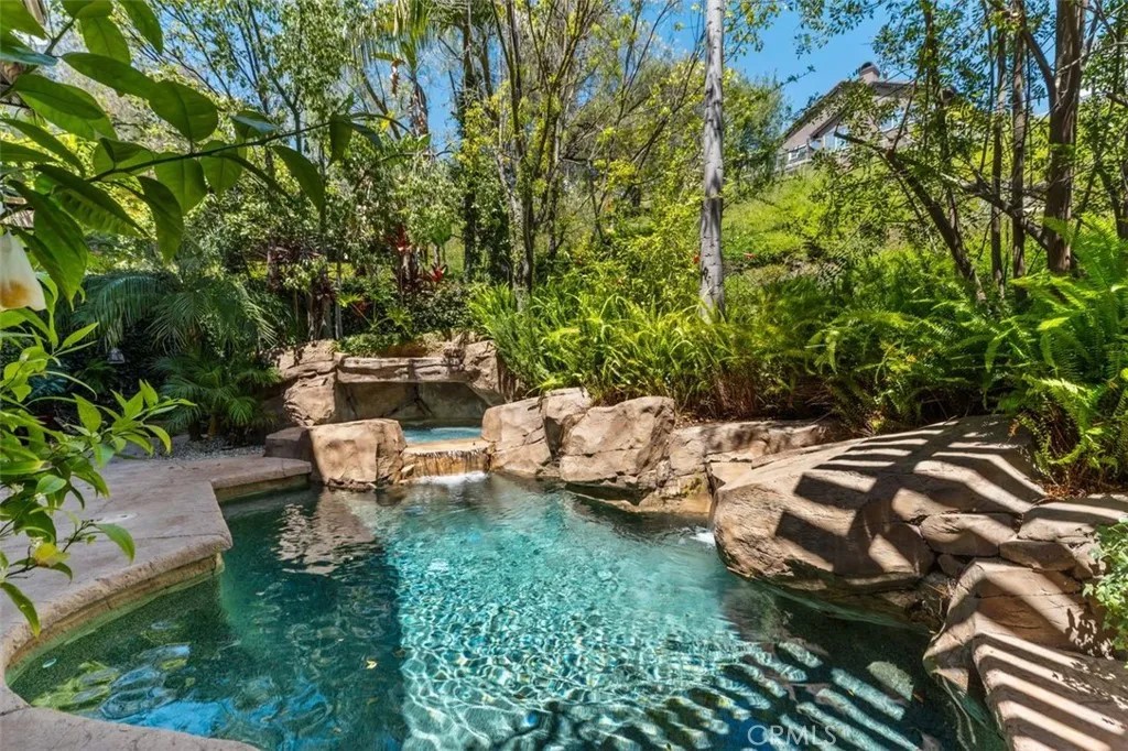 21792 Hermosa Lane