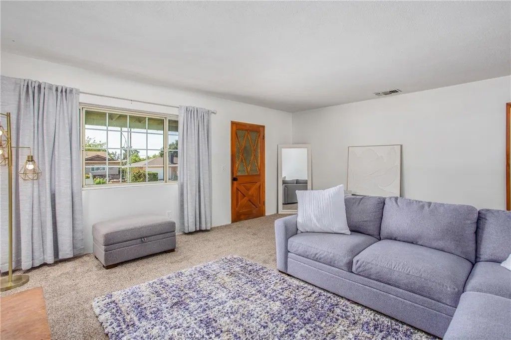 Photo of 35550 Bella Vista, Yucaipa, CA 92399 (MLS # IG25267267)