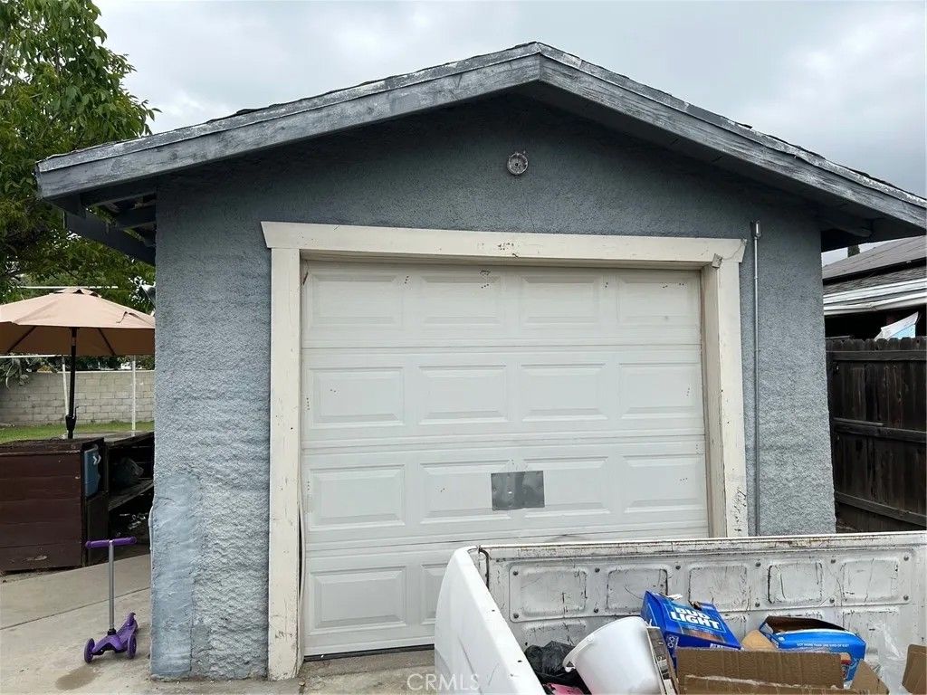 Photo of 994 Magnolia Ave, San Bernardino, CA 92411 (MLS # DW25273821)