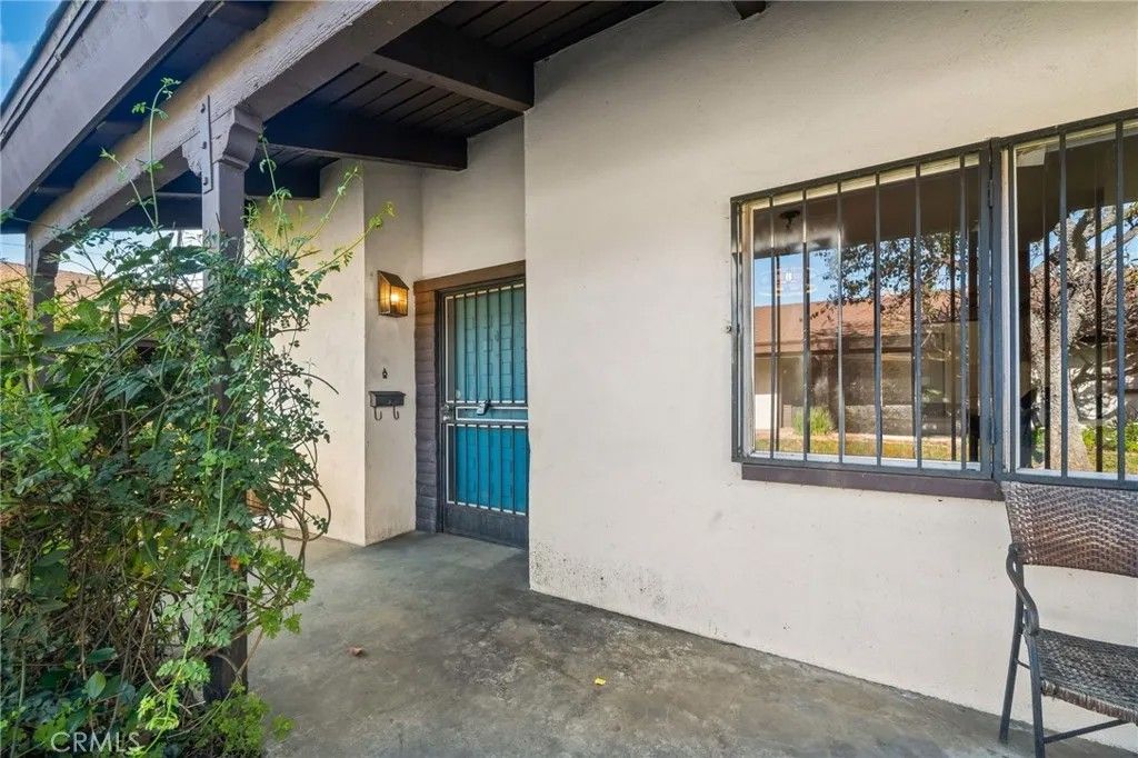 Photo of 2011 W Katella Ave #3, Anaheim, CA 92804 (MLS # OC26016331)