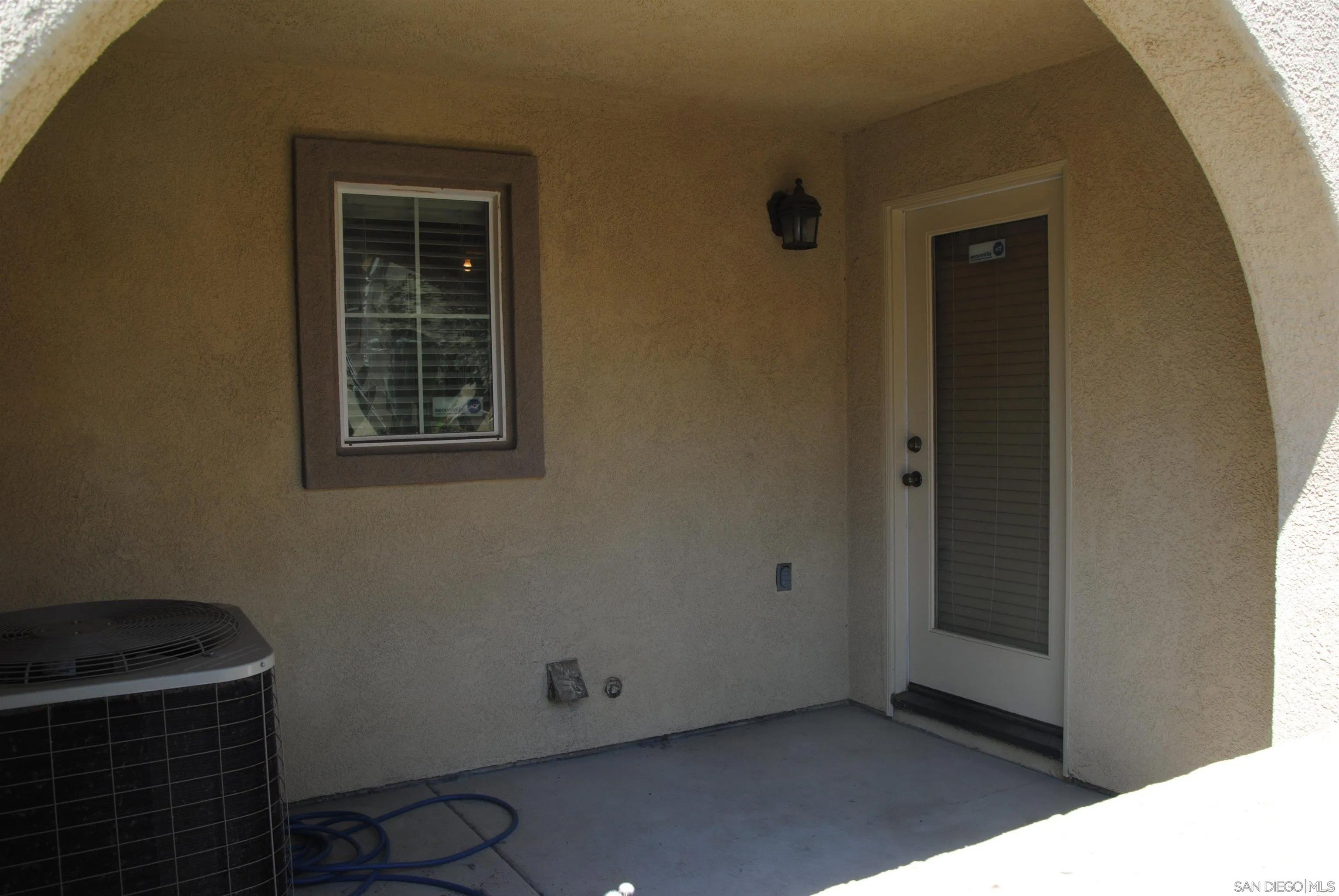 738 Hatfield