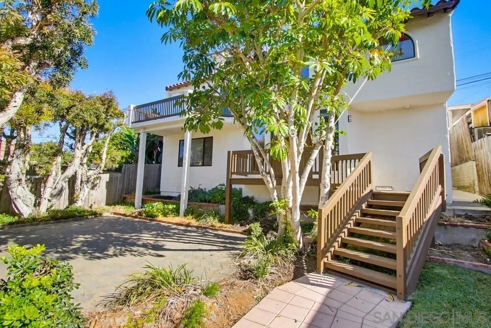 4562-64 Pescadero Ave.