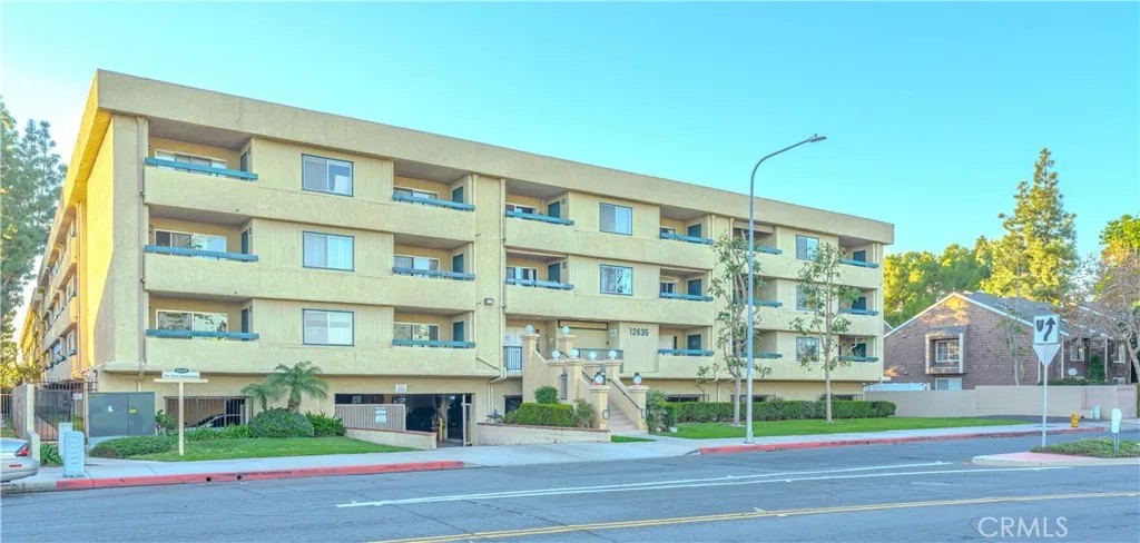 12635 Main Street 201
