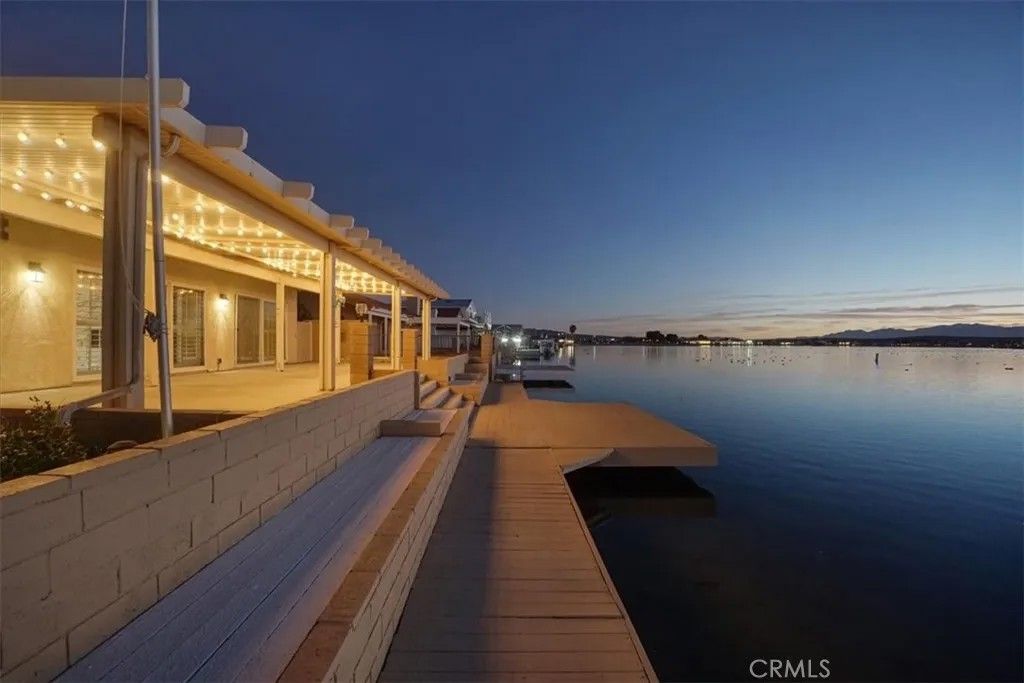 Photo of 27470 Lakeview Drive, Helendale, CA 92342 (MLS # CV26004153)