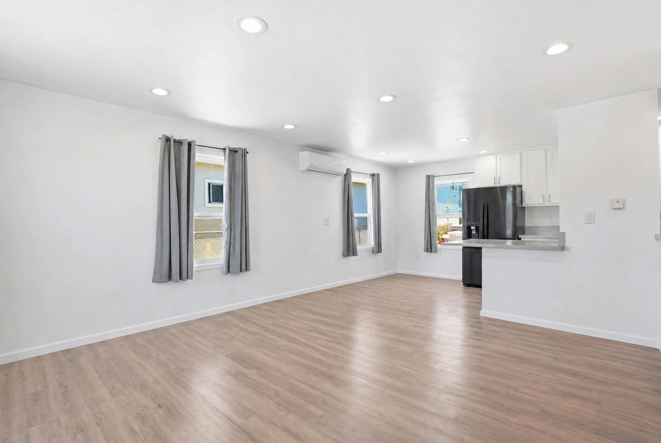 1071-1069 Madison Ave