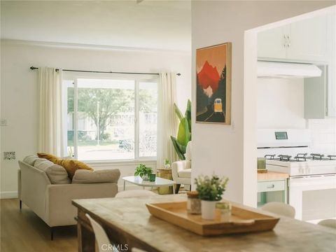 Photo of 801 N Myers St, Burbank, CA 91506 (MLS # OC26049971)