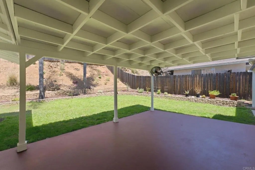 1448 Esperanza Way