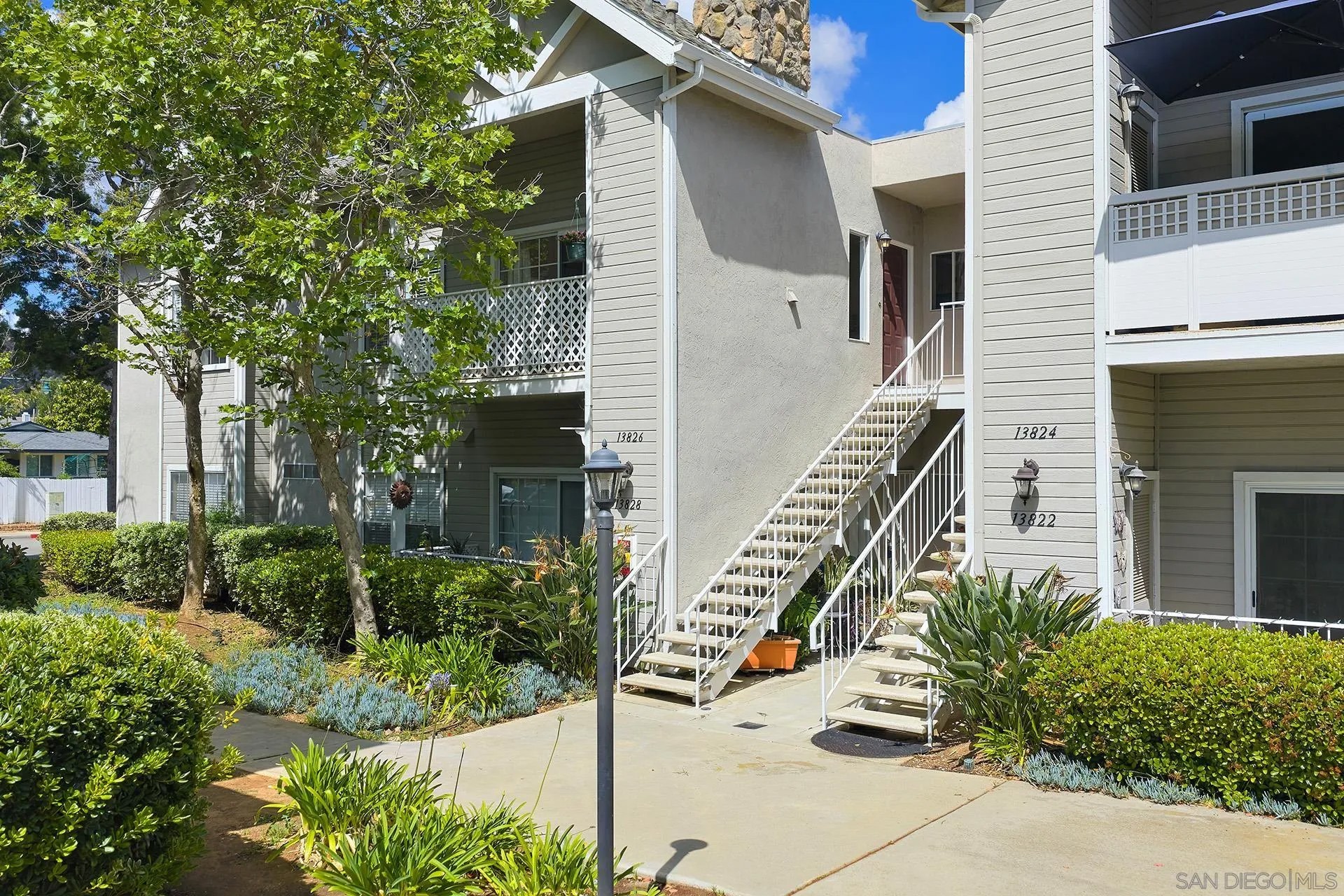 13826 Midland Rd