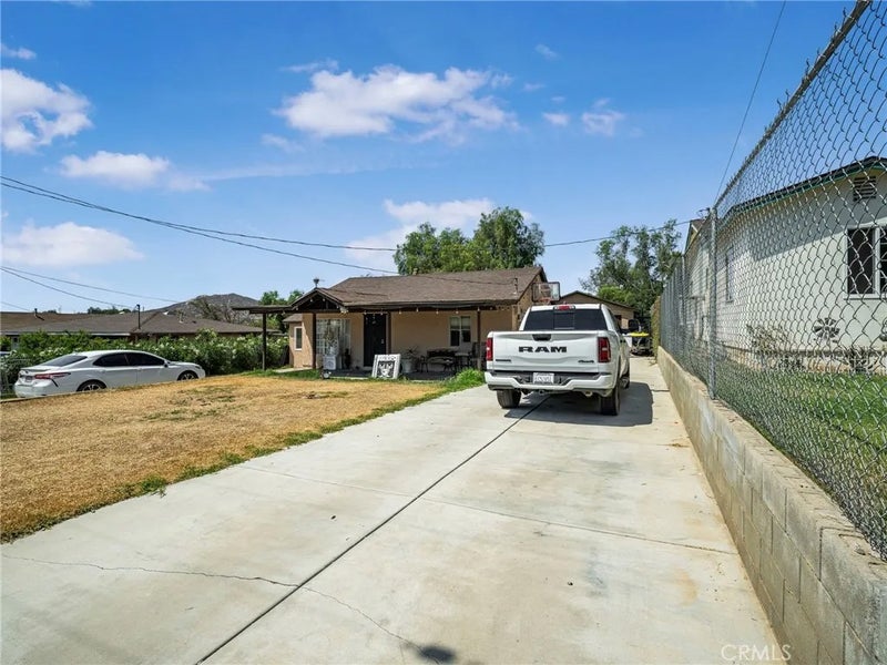 6958 37th Street