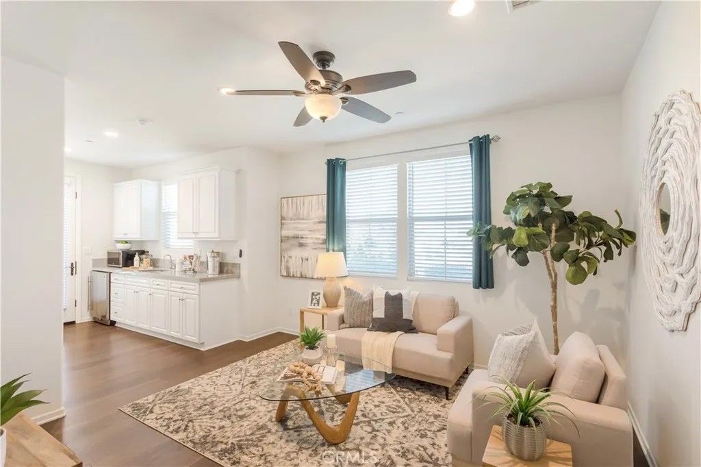Photo of 34901 Limecrest Pl, Murrieta, CA 92563 (MLS # SW25216524)