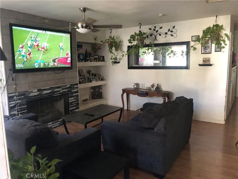 66157 Avenida Cadena