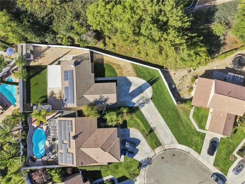 19735 Skyview Court