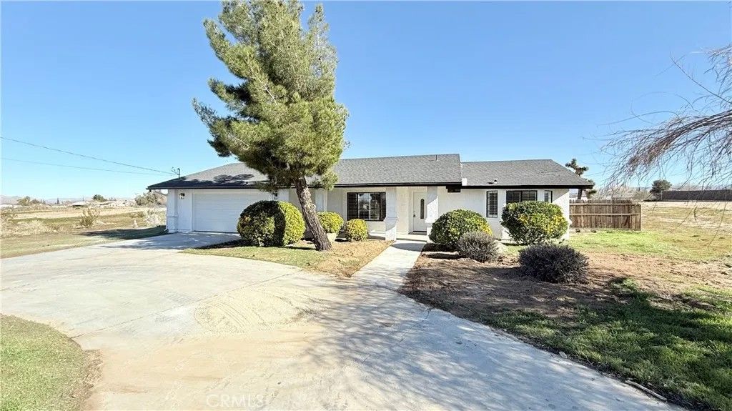 Photo of 11389 Hesperia Rd, Hesperia, CA 92345 (MLS # HD26023194)