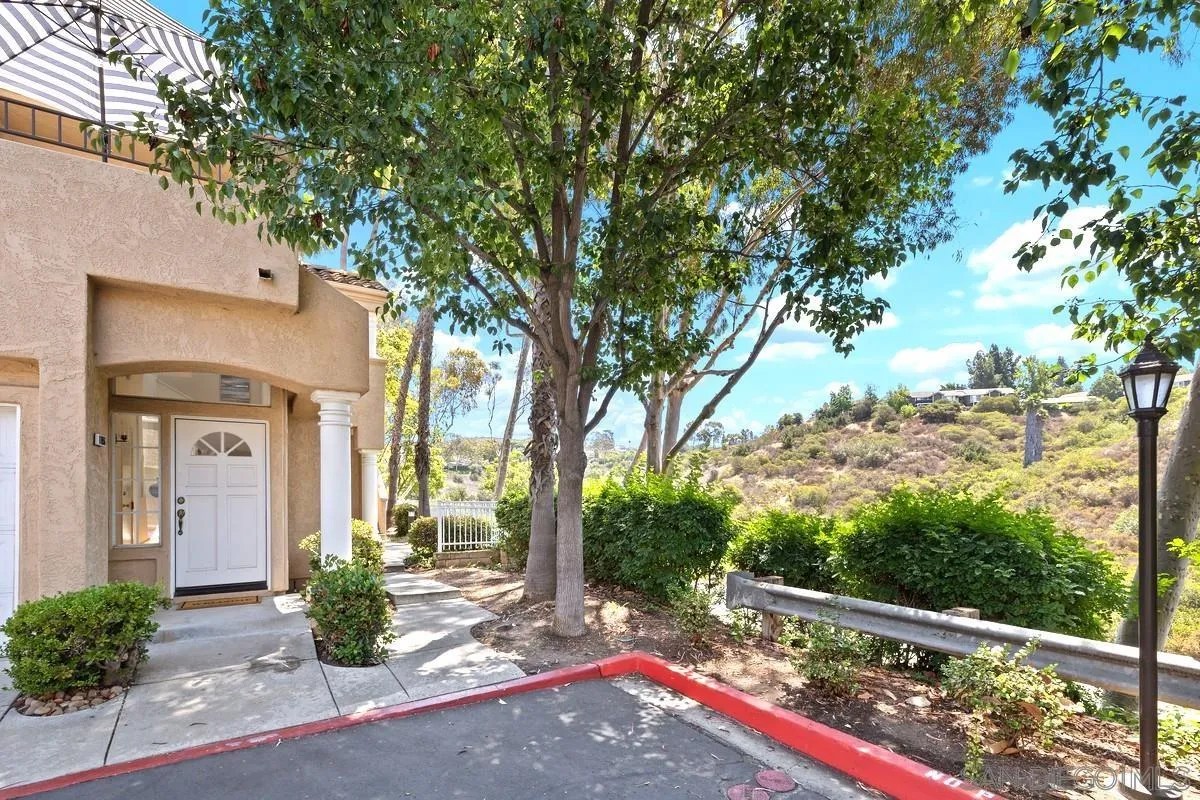 11056 Portobelo Dr