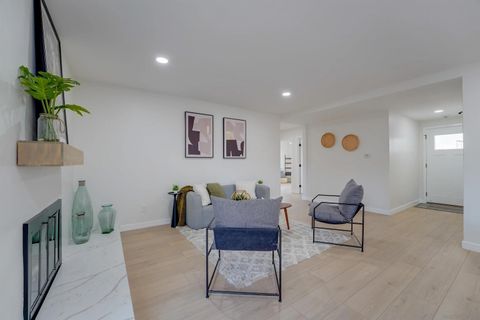 Tiny photo for 4226 Mount Voss Dr, San Diego, CA 92117 (MLS # 250042439)