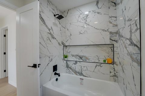 Tiny photo for 4226 Mount Voss Dr, San Diego, CA 92117 (MLS # 250042439)