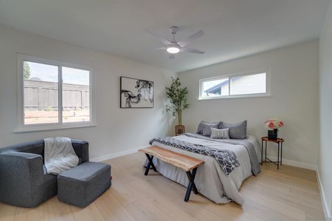 Tiny photo for 4226 Mount Voss Dr, San Diego, CA 92117 (MLS # 250042439)