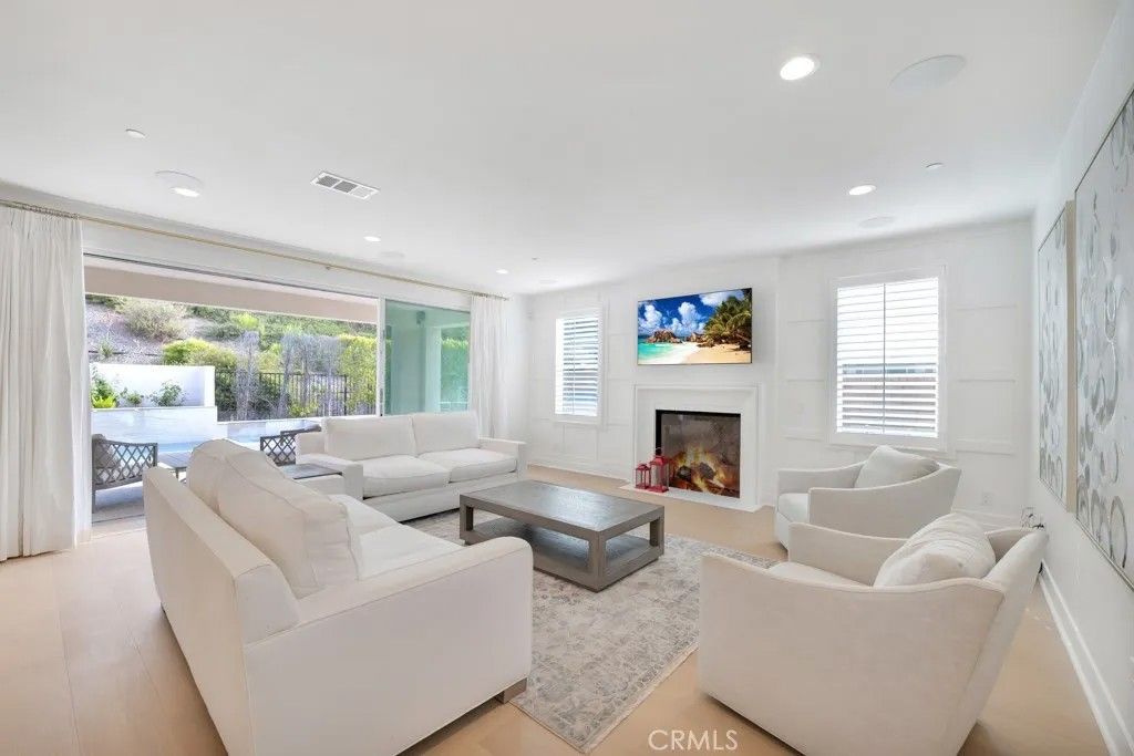 Photo of 18812 Juniper Springs Drive, Canyon Country, CA 91387 (MLS # SR25278055)