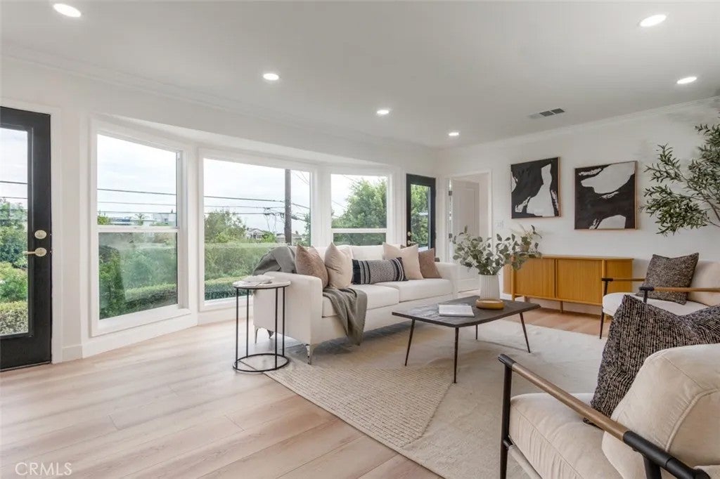 5072 Southridge
