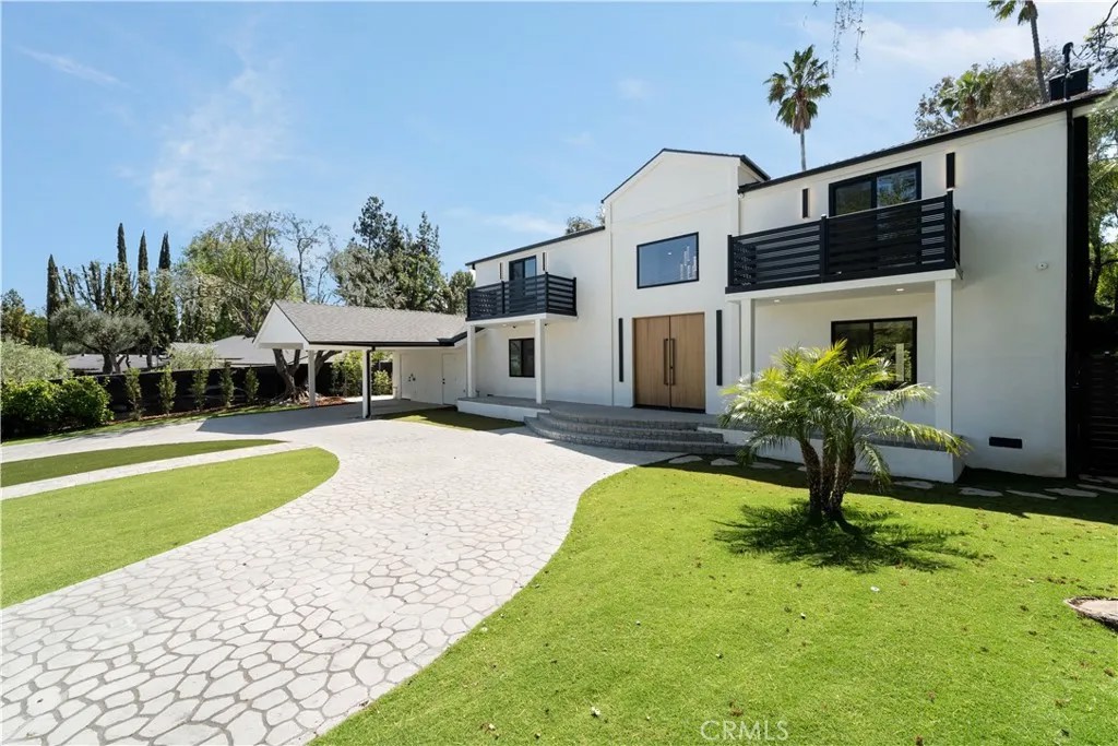19532 Wells Drive