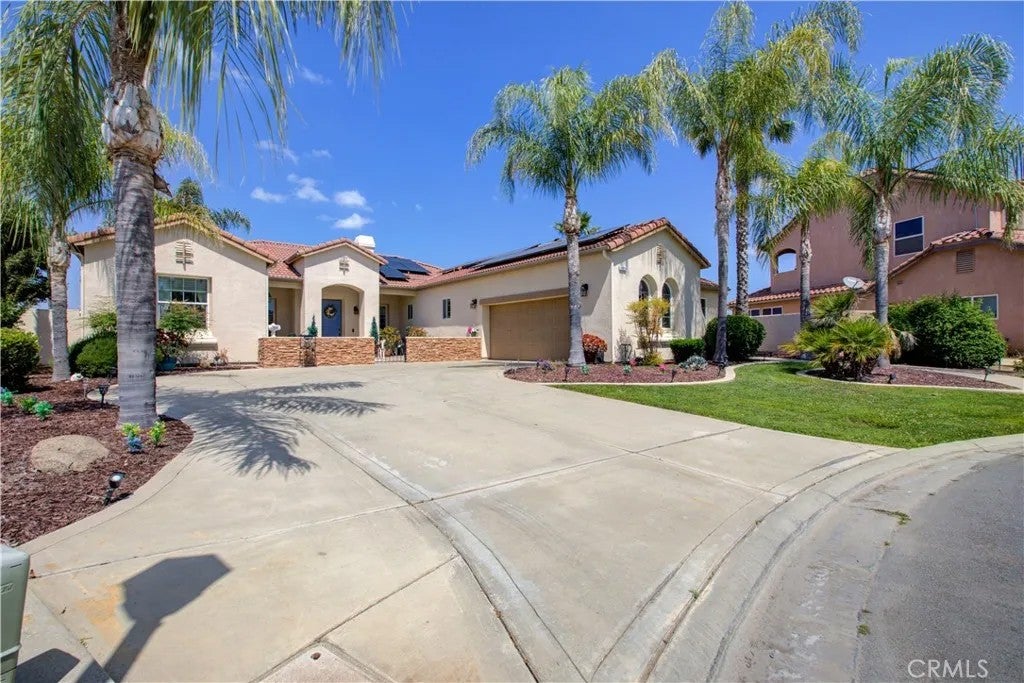 8020 Lake Shore