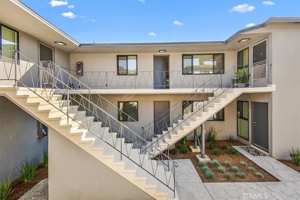 Photo of 2120 Manhattan Beach Boulevard #E, Redondo Beach, CA 90278 (MLS # SB26027057)