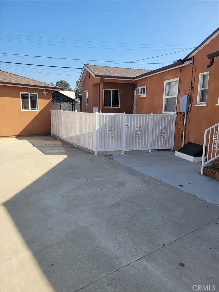 10503 Oberon Street