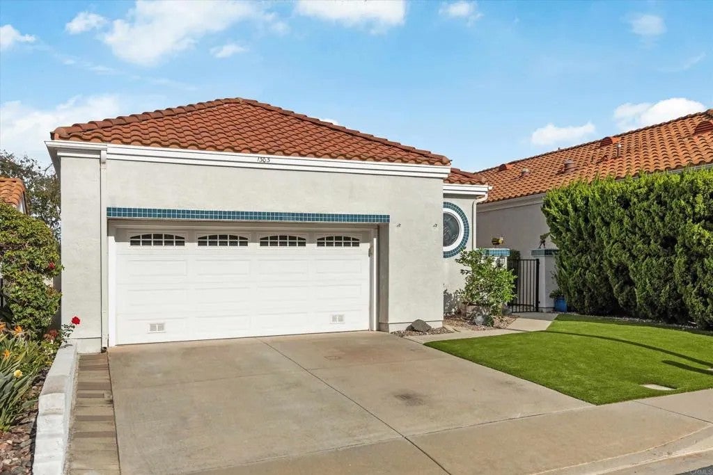 1303 Camino Lorado