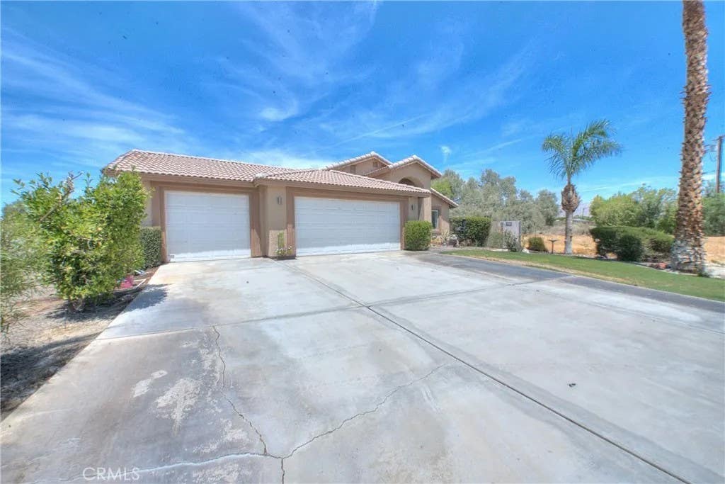Photo of 19721 Ocotillo TRL, Desert Hot Springs, CA 92241 (MLS # CV26163198)