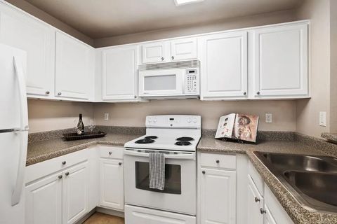 Tiny photo for 7565 Charmant Dr #615, San Diego, CA 92122 (MLS # NDP2510196)