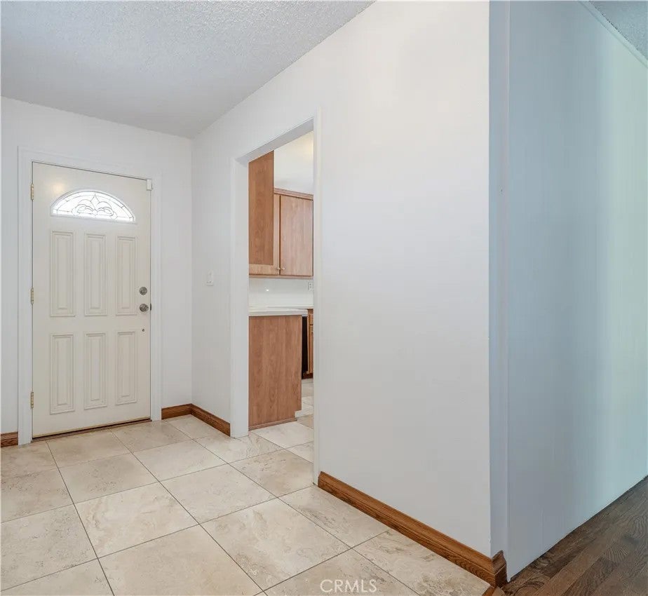 3156 W Teranimar