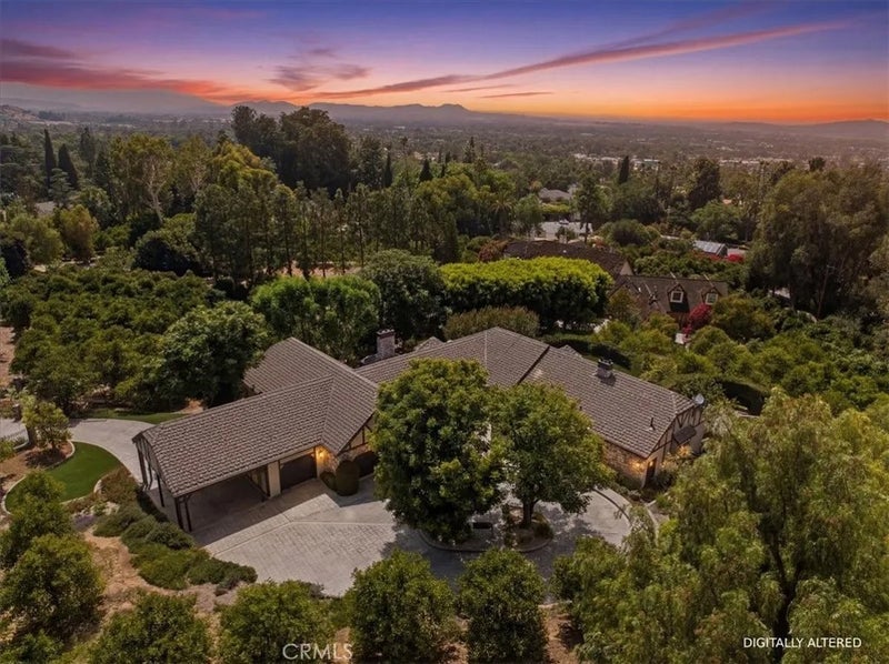 2445 Rolling Ridge Road