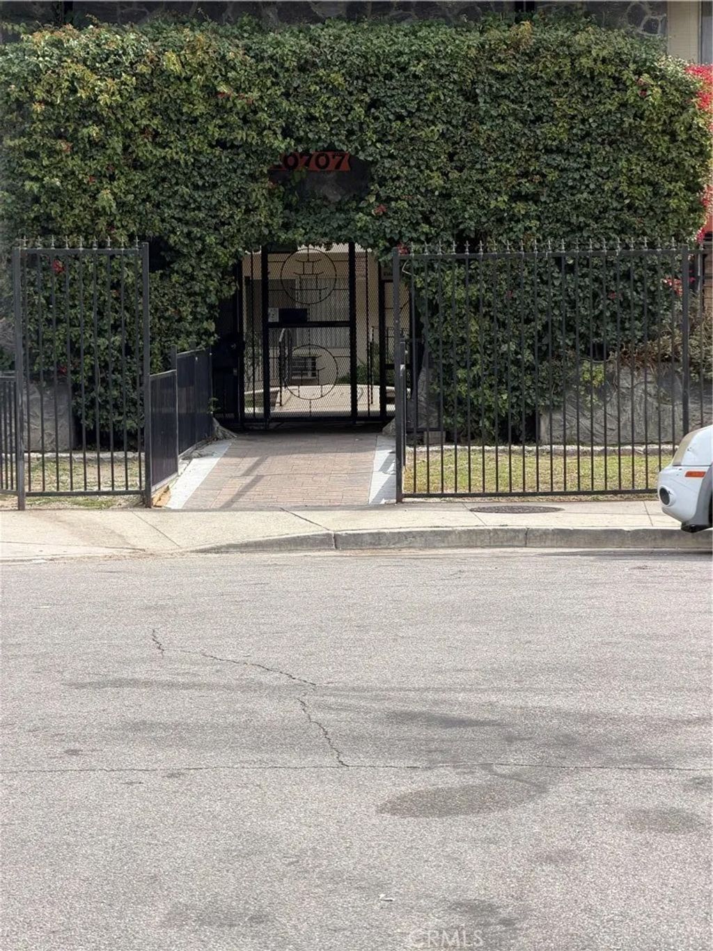 Photo of 10707 New Haven #37, Sun Valley, CA 91352 (MLS # SR26017987)