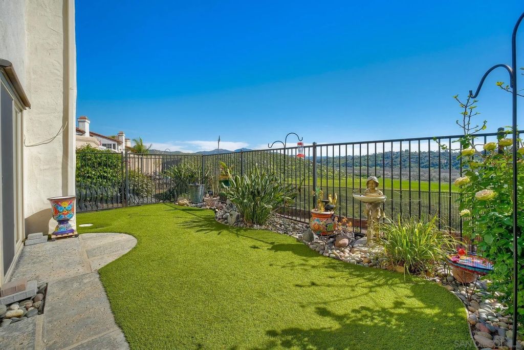 Photo of 629 Concerto Gln, Escondido, CA 92025 (MLS # 260004983)