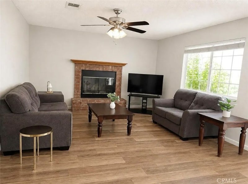 1850 Pepper Tree Close