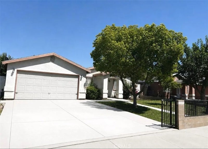 1850 Pepper Tree Close