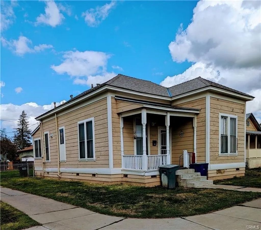 Photo of 259 W 18th St, Merced, CA 95340 (MLS # MC26058671)