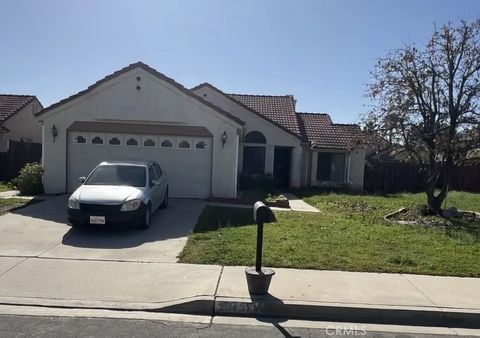 Photo of 23757 Cockatiel Dr, Moreno Valley, CA 92557 (MLS # CV26028872)