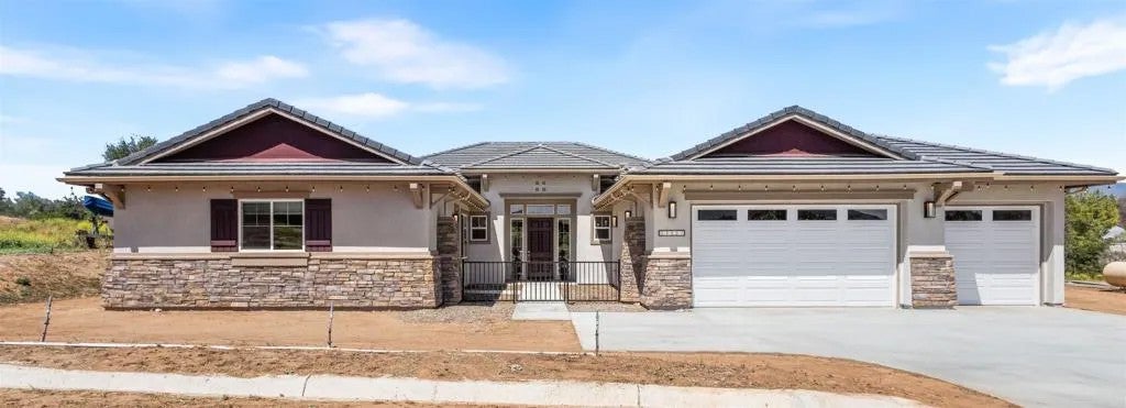Photo of 29527 Viking View Lane, Valley Center, CA 92082 (MLS # NDP2603767)