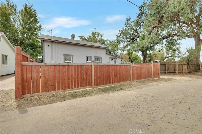 656 Spruce