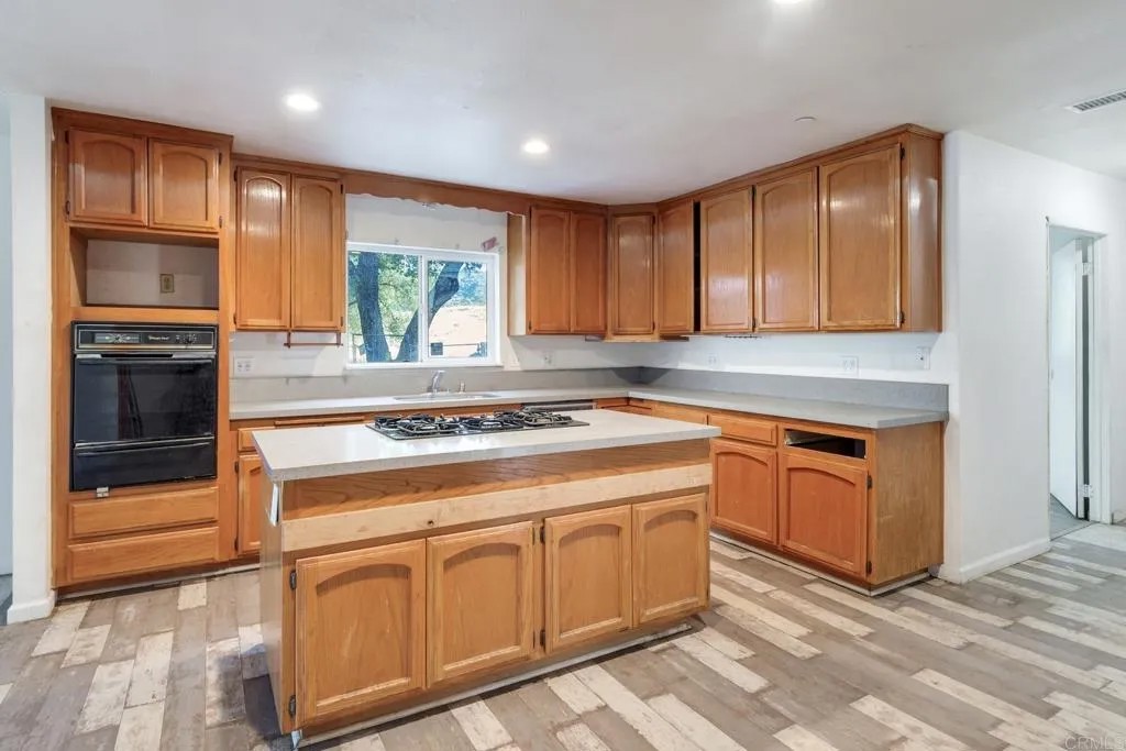 2016 Lake Morena Drive