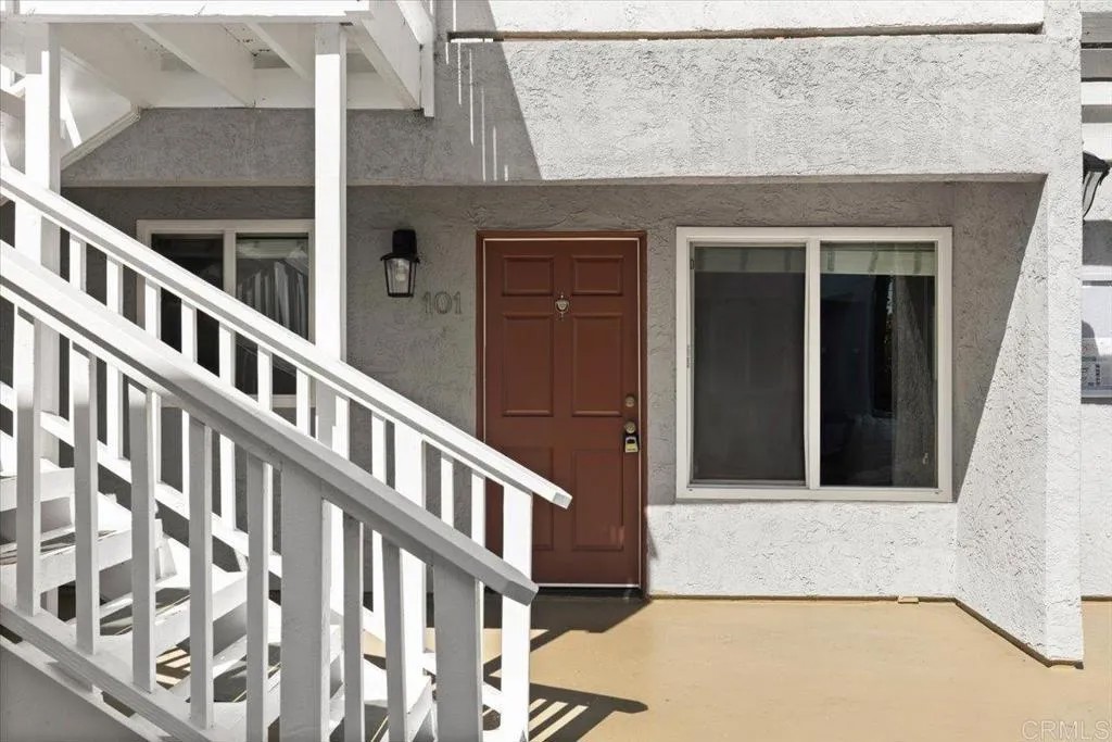 3909 Monroe Avenue 101