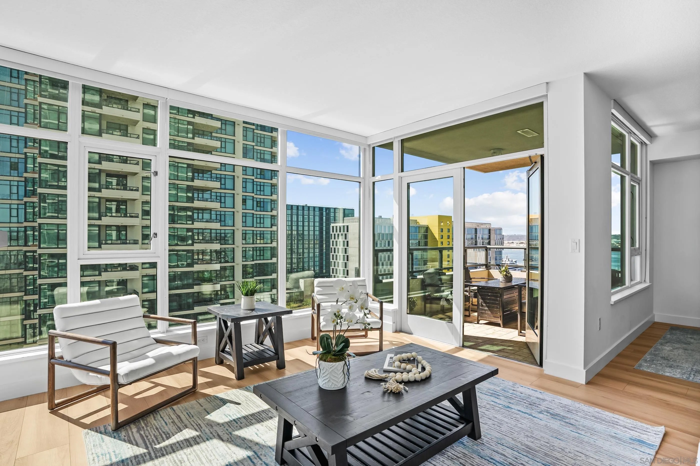 1205 Pacific Hwy 1505