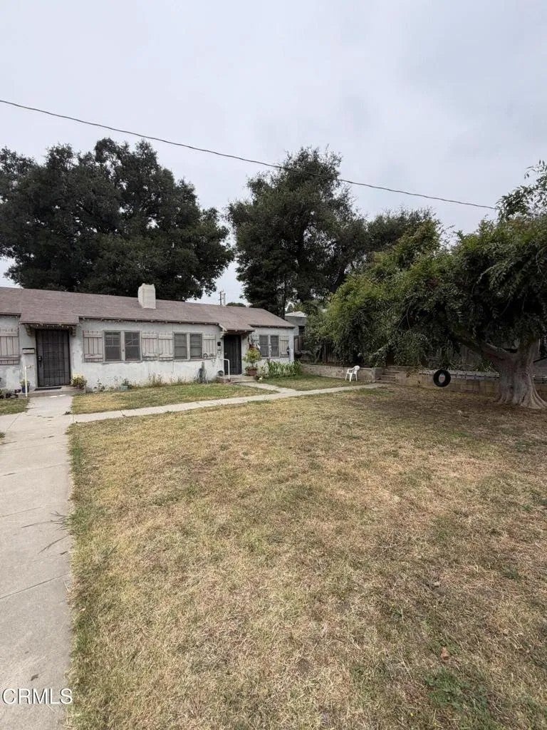 816 Glen Way