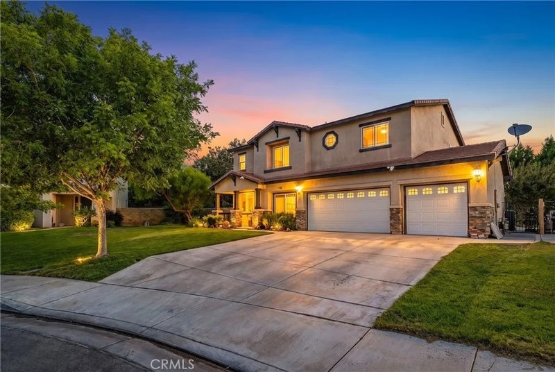 39361 Chantilly Ln