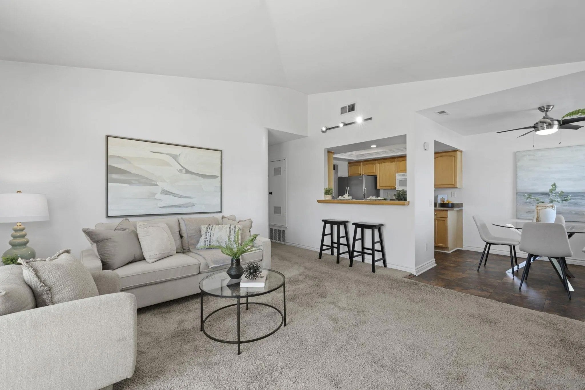 9409 Fairgrove Lane 204