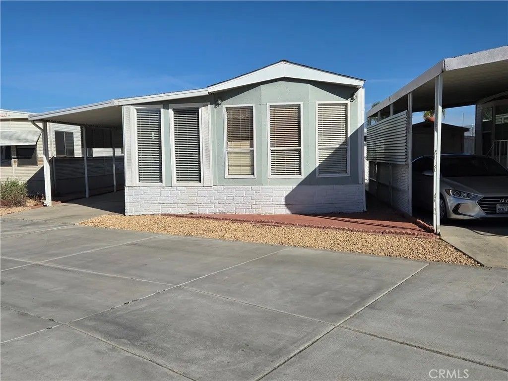 Photo of 1295 S Cawston Ave #42, Hemet, CA 92545 (MLS # IG26063483)