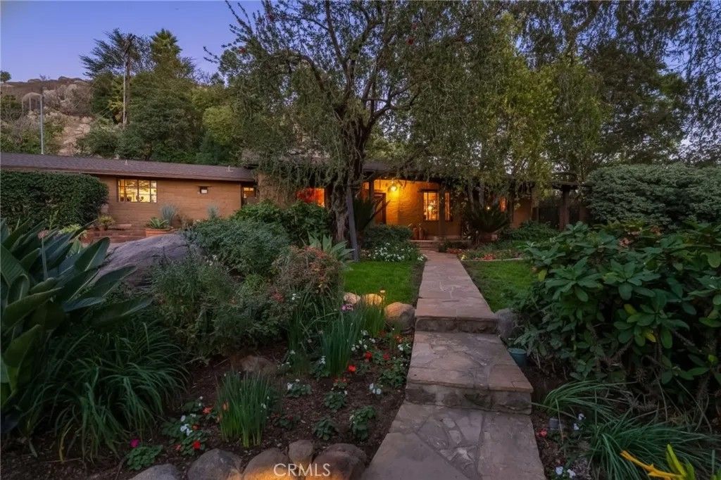 Photo of 6146 Hawarden Drive, Riverside, CA 92506 (MLS # IV25260007)